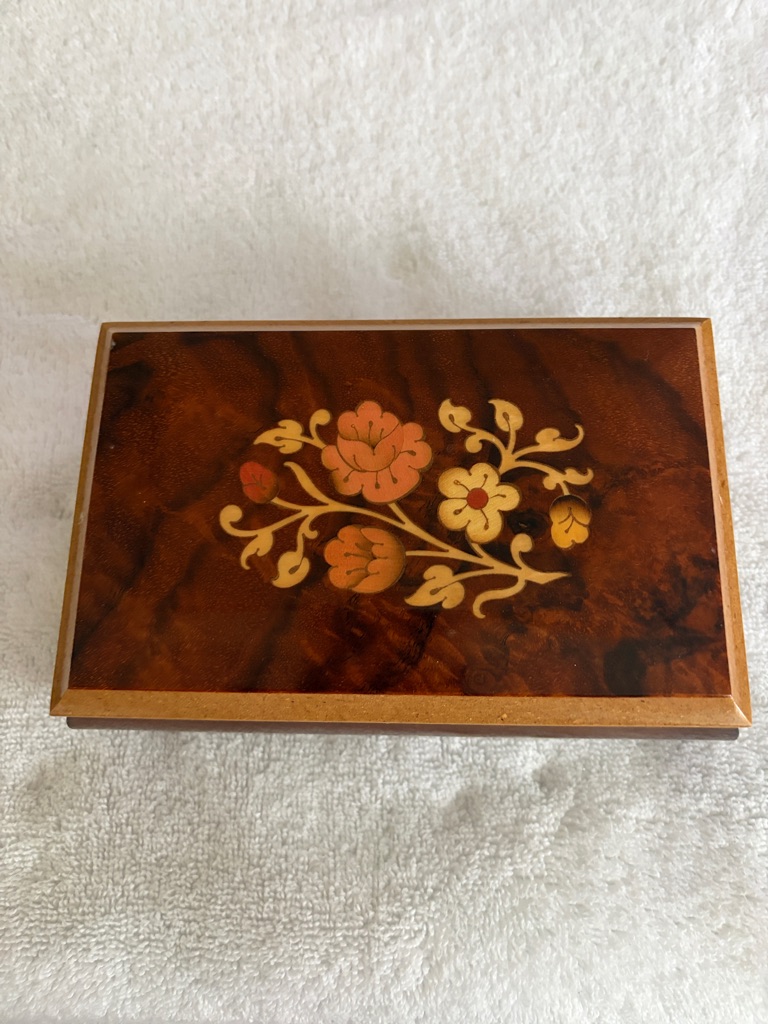 Torna A Sorrento Floral Inlaid Wooden Box Warm Brown Music Box Made In Italy